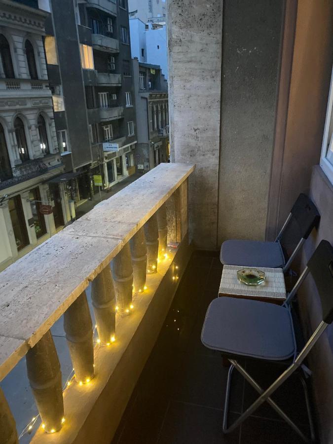 Ultracentral - Pe Calea Victoriei * Bucarest